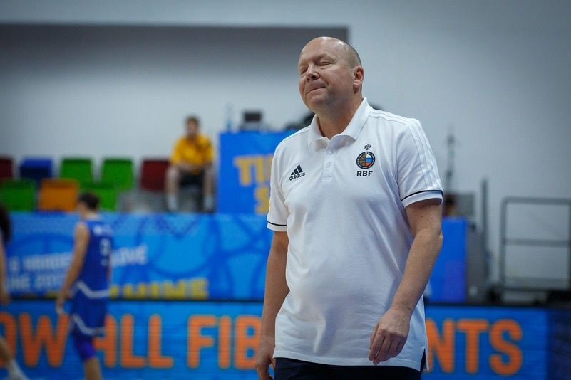 Главный тренер женской сборной Александр Васин освобожден от занимаемой должности